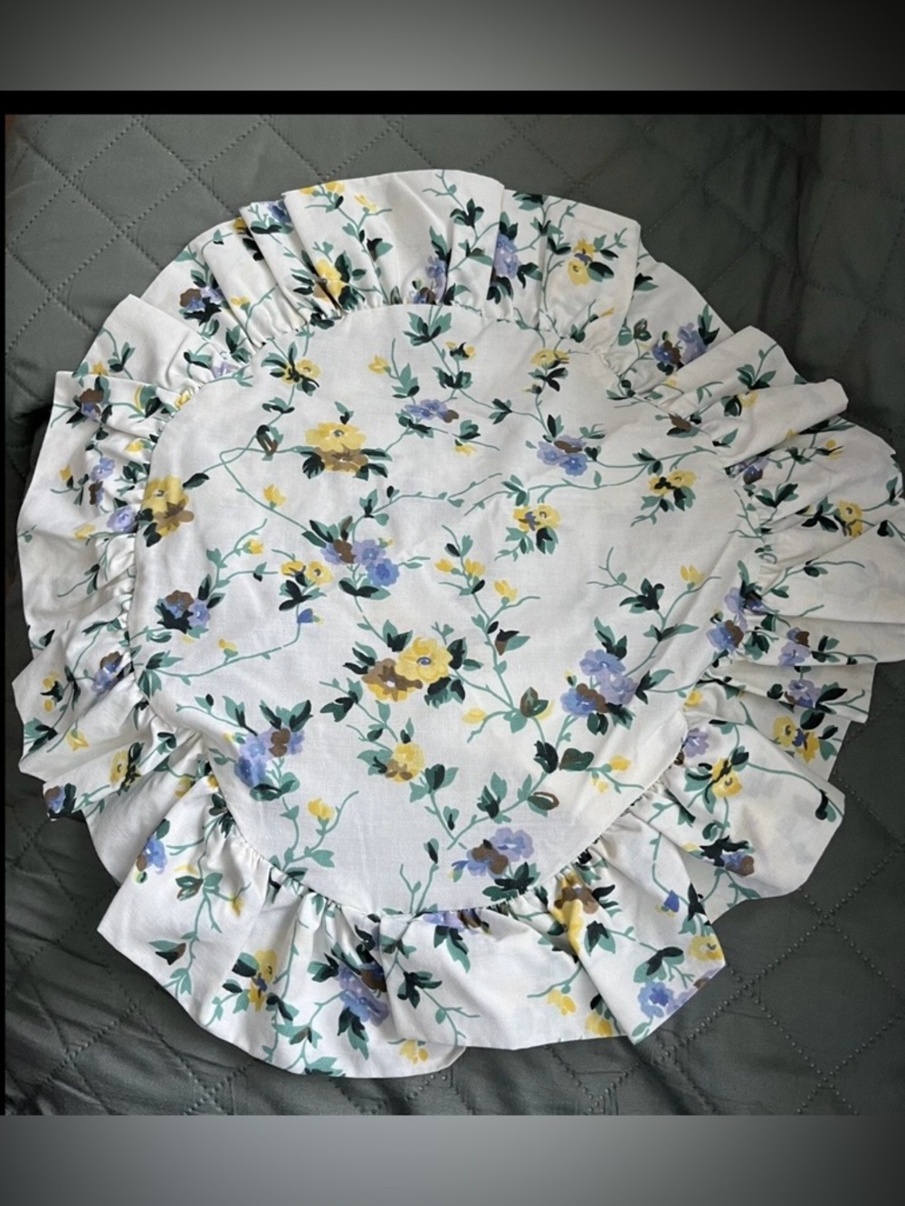 Laura Ashley Polyanthus Primrose Round Ruffled Shabby Chic Pillow Cover